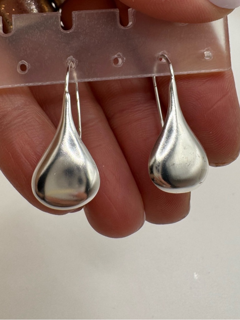 915 Sterling Silver Teardrop Dangle Earrings